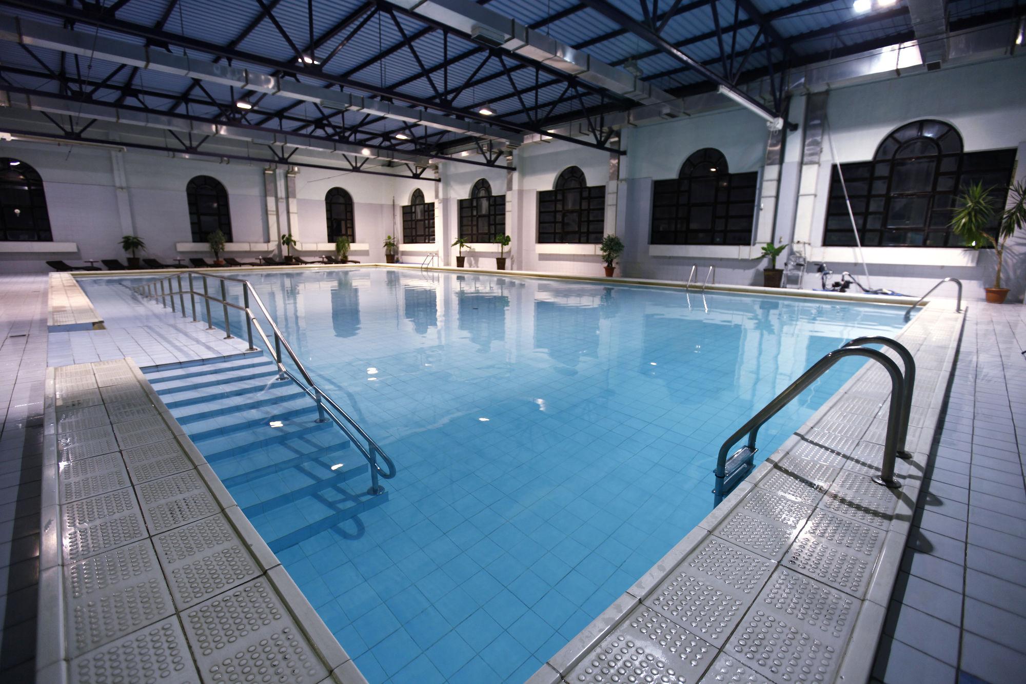 Cross Health Spa Center Jerevan Buitenkant foto
