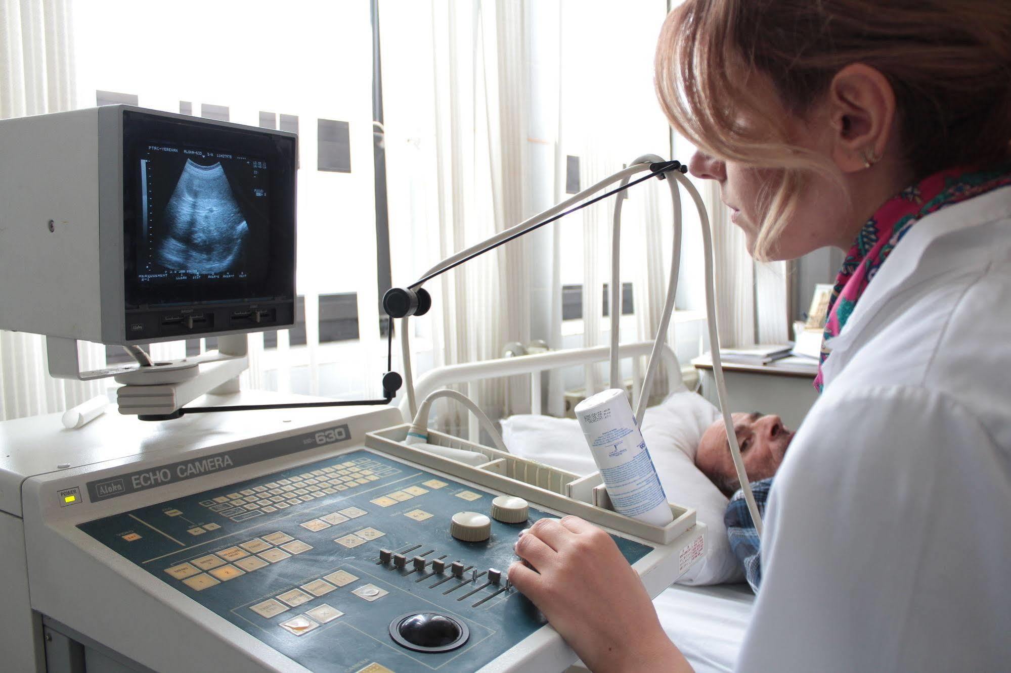 Cross Health Spa Center Jerevan Buitenkant foto